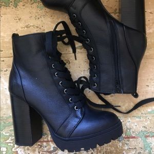 Steve Madden ‘Laurie’ Platform Lace Up Ankle Boot